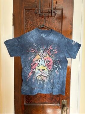 Tie-Dye Lion Graphic T-Shirt - Blue Rainforest Cafe The Mountain
